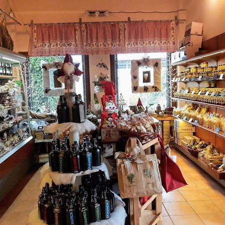 Agriturismo Il Pappamerlo Pila  Экстерьер фото